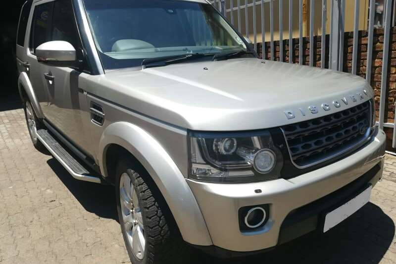 Used 2015 Land Rover Discovery SDV6 SE