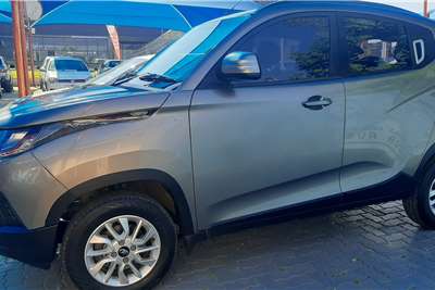  2017 Mahindra KUV100 KUV100 1.2 D75 K8