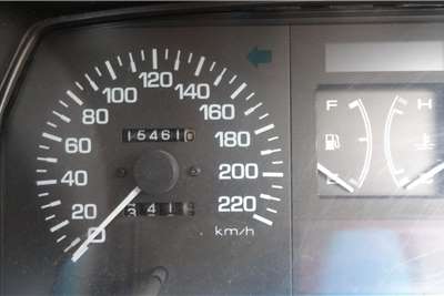  2001 Mazda 323 