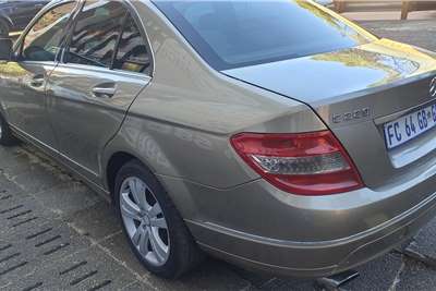  2009 Mercedes Benz 220D 