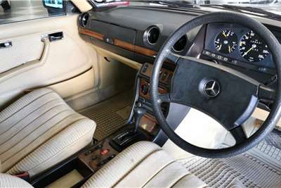  1982 Mercedes Benz 280CE 