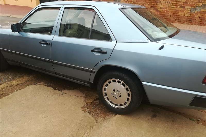 Mercedes Benz 300E 1998