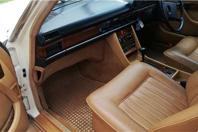  1986 Mercedes Benz 380SE 