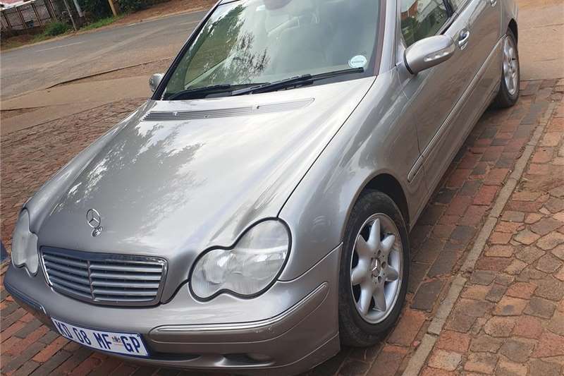 used mercedes benz c class 2001