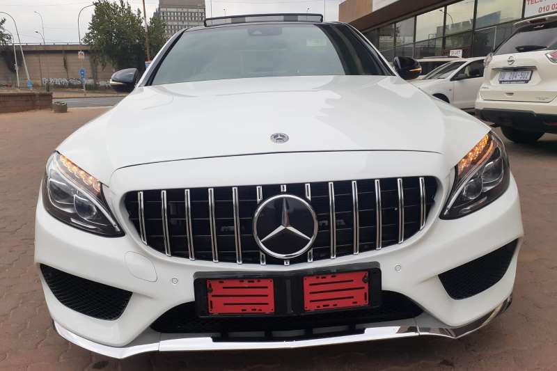 Mercedes Benz C250 Automatic
White 2018