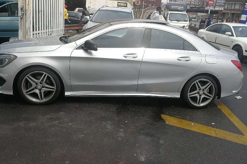 Mercedes Benz CLA 200 A/T 2016