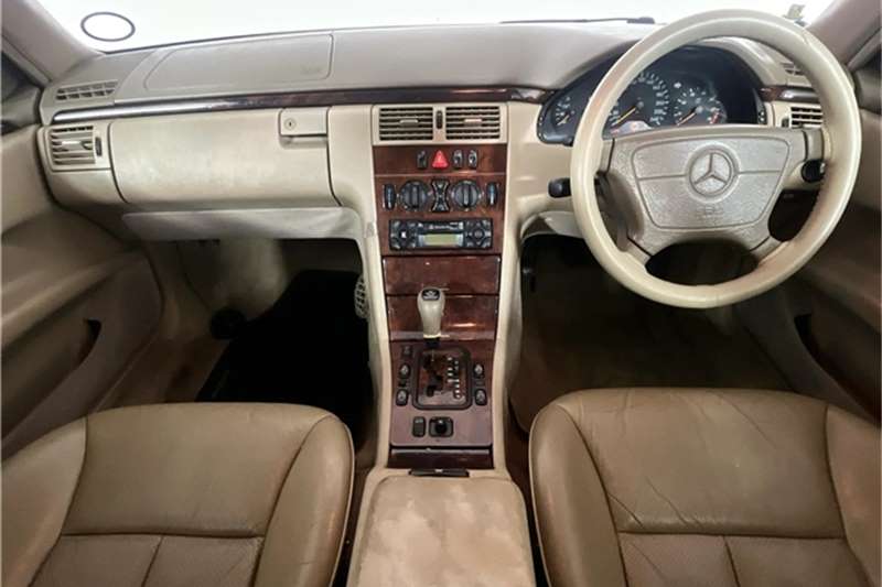 1998 Mercedes Benz E-Class sedan