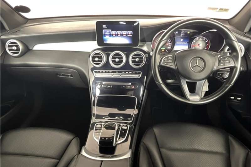  2016 Mercedes Benz  