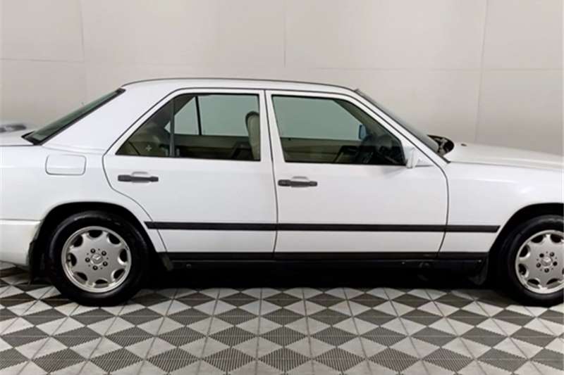 1987 Mercedes Benz  