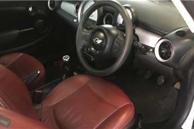  2012 Mini Hatch 3-door COOPER