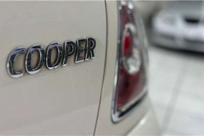 Used 2011 Mini Hatch Cooper auto