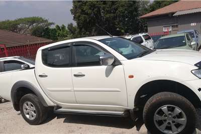  2009 Mitsubishi Triton Triton 2.5DI-D double cab