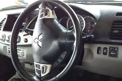  2014 Mitsubishi Triton double cab TRITON 2.4 Di-DC 4X4 A/T P/U D/C