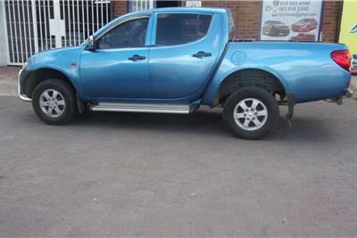  2013 Mitsubishi Triton double cab 