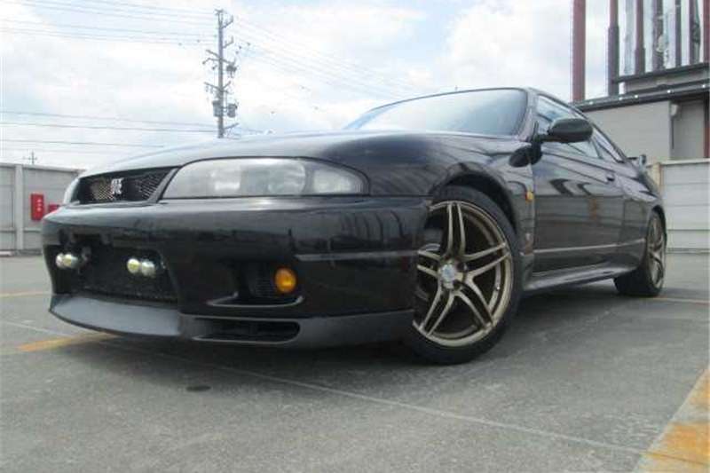 Nissan GT-R Black Edition 1996