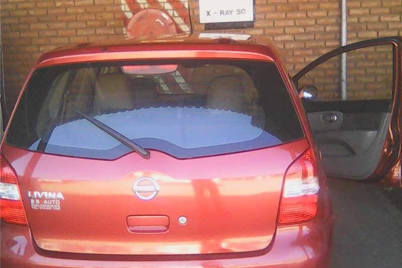 Used 2010 Nissan Livina 