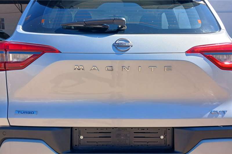 Nissan Magnite 1.0 ACENTA PLUS CVT 2023
