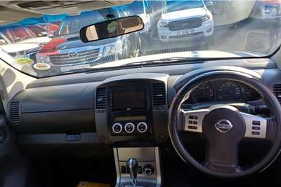  2014 Nissan Navara Navara 2.5dCi double cab 4x4 LE auto