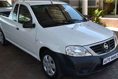  2017 Nissan NP200 