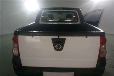  2014 Nissan NP200 