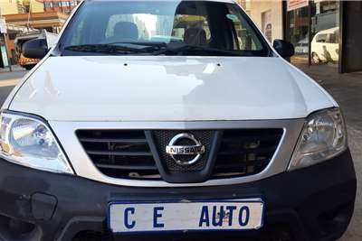  2013 Nissan NP200 NP200 1.6i (aircon)