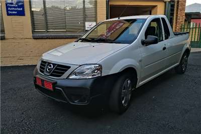  2017 Nissan NP200 NP200 1.6i (aircon)