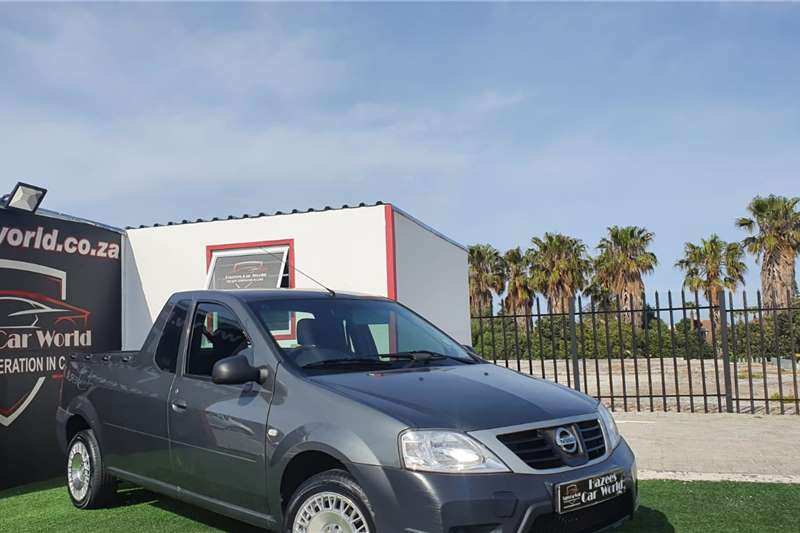 Nissan NP200 1.6i (aircon) 2017