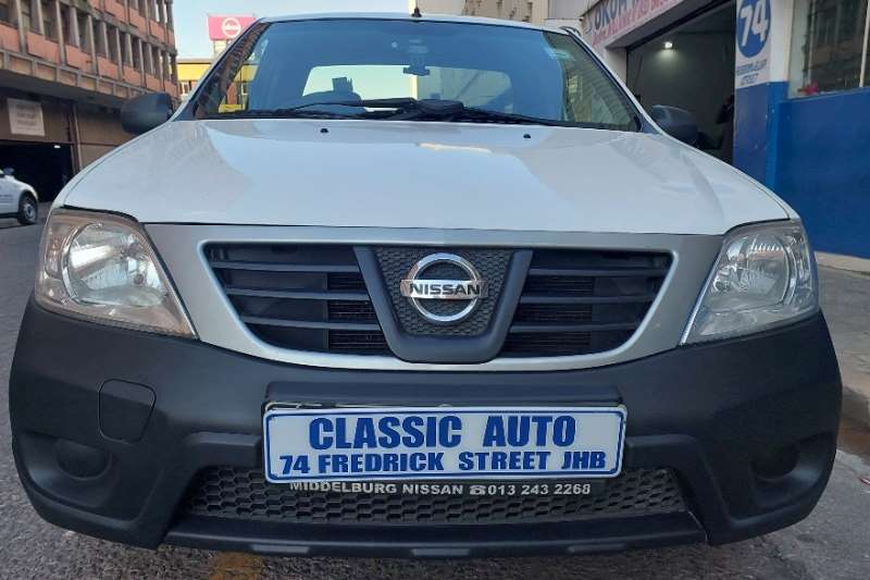 Used 2017 Nissan NP200 