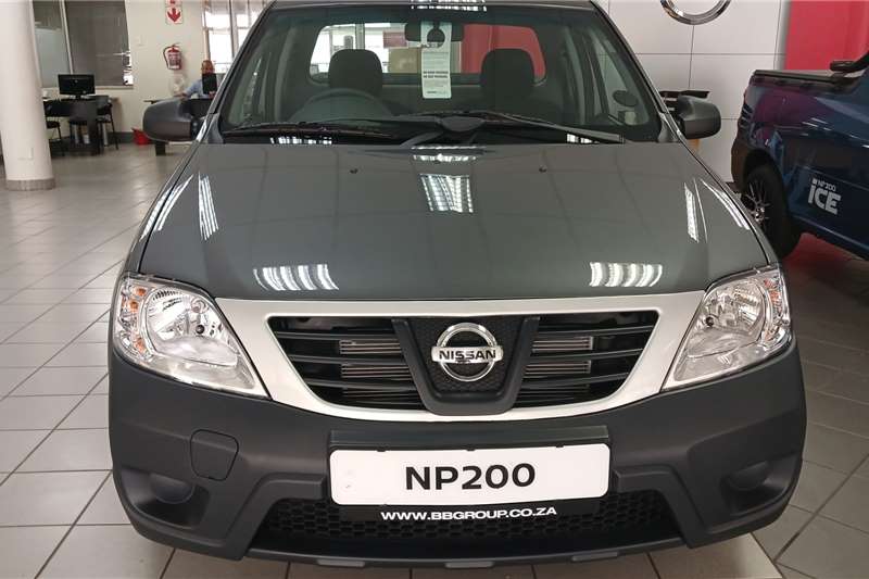 2024 Nissan NP200