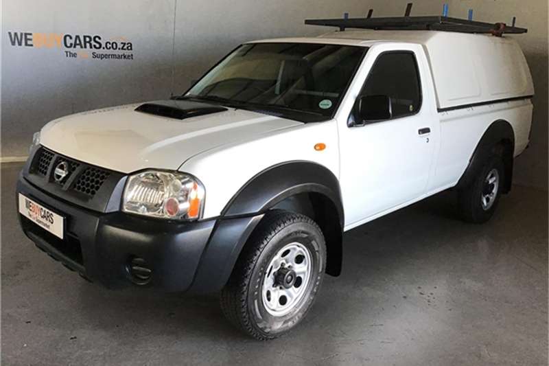 Nissan NP300 Hardbody 2.5TDi 4x4 mid 2015