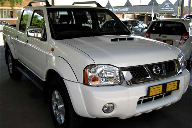  Nissan HARDBODY NP3.  TDi 4x4 P/U D/C en venta en Limpopo