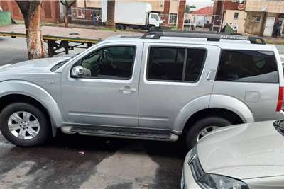  2010 Nissan Pathfinder Pathfinder 2.5dCi SE