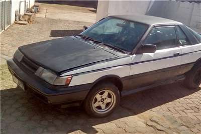  1990 Nissan Sentra 