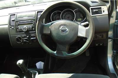  2005 Nissan Tiida Tiida hatch 1.6 Acenta