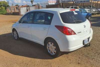  2011 Nissan Tiida Tiida hatch 1.6 Acenta