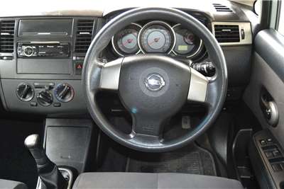  2011 Nissan Tiida Tiida hatch 1.6 Visia+