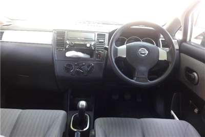  2010 Nissan Tiida Tiida sedan 1.6 Acenta