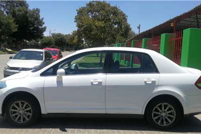  2009 Nissan Tiida Tiida sedan 1.6 Visia+ auto