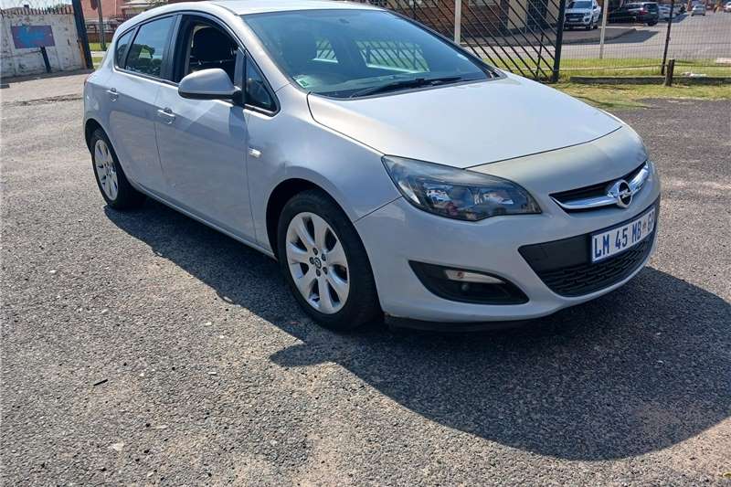 Used 2014 Opel Astra 
