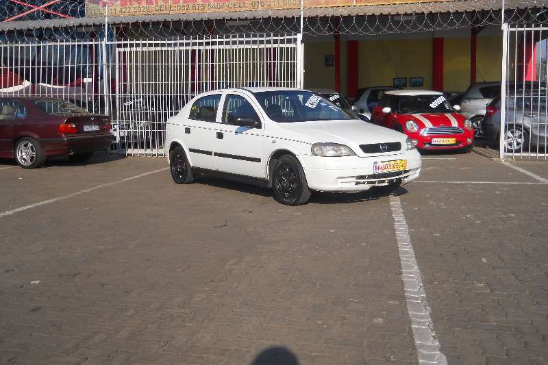 Opel Astra 1.6 0