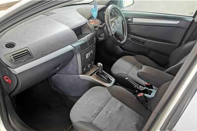  2004 Opel Astra Astra 1.8 Enjoy automatic