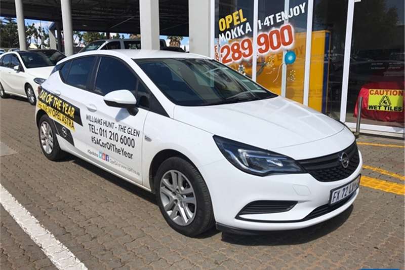 Opel Astra hatch 1.0T Essentia 2017