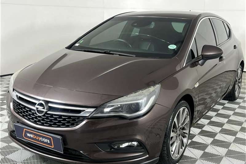 Opel Astra hatch 1.6T Sport Plus 2017