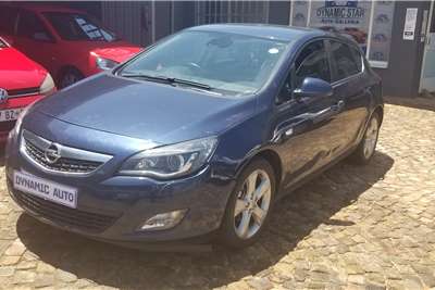  2011 Opel Astra hatch ASTRA 1.4T ENJOY (5DR)