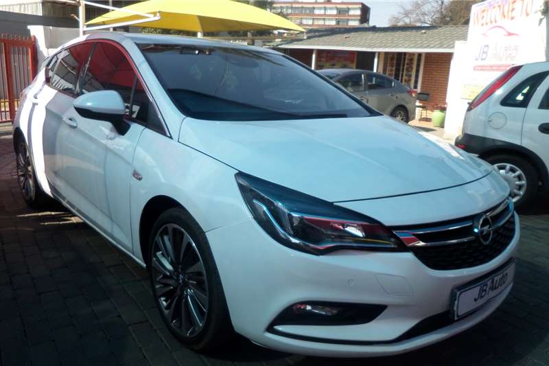 2018 Opel Astra hatch
