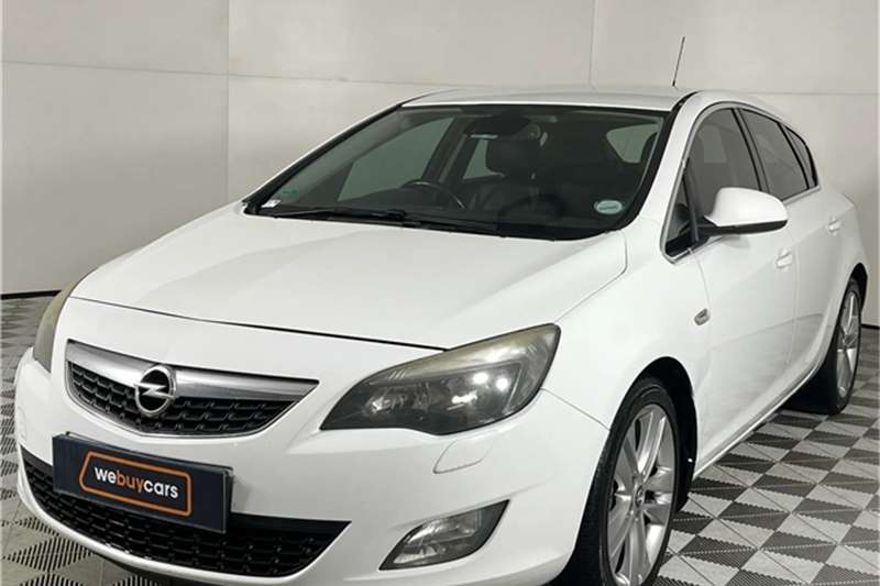 Opel Astra hatch1.6 Turbo Sport 2011