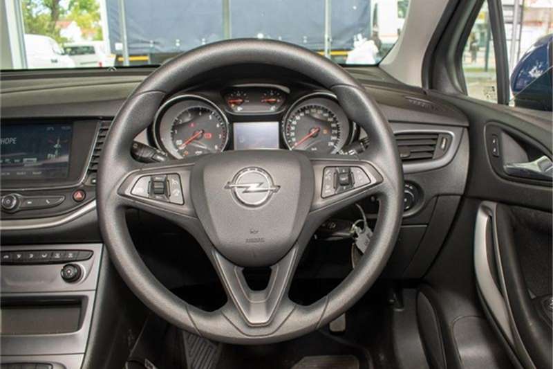 2021 Opel Astra