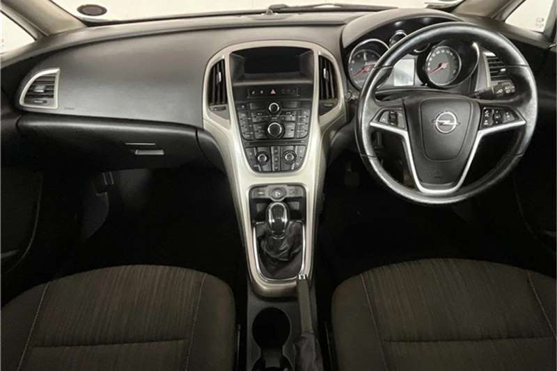 2012 Opel Astra