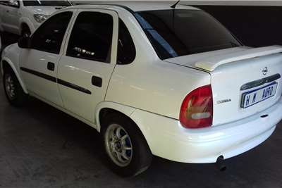  2000 Opel Corsa 