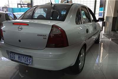  2004 Opel Corsa Corsa Classic 1.8 Executive